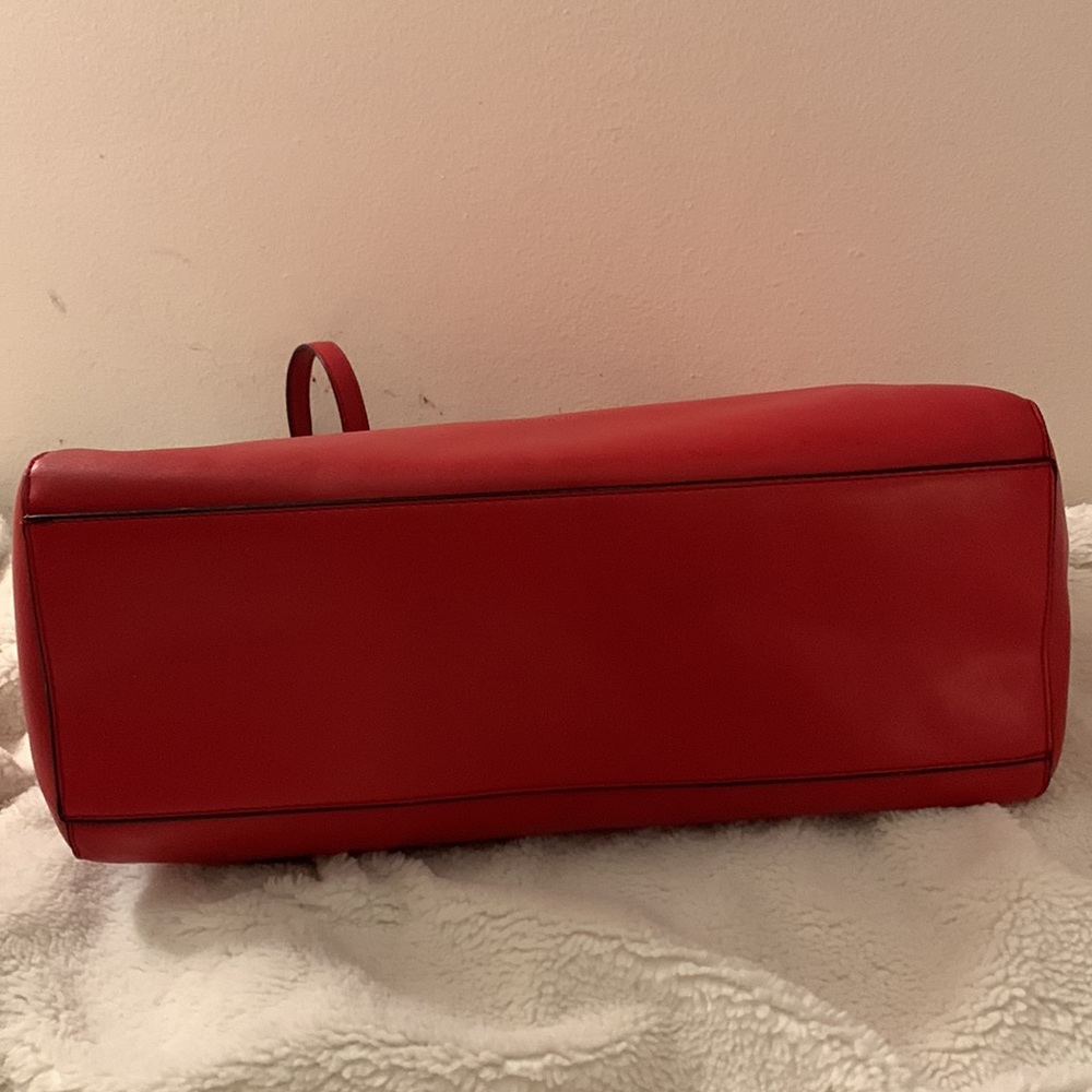 MONDANI New York Red Satchel Vegan LIKE NEW - Picture 5 of 12